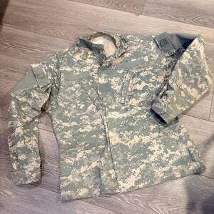 US Army ACU Digital Camouflage Combat Jacket - Tactical Ripstop Field Shirt